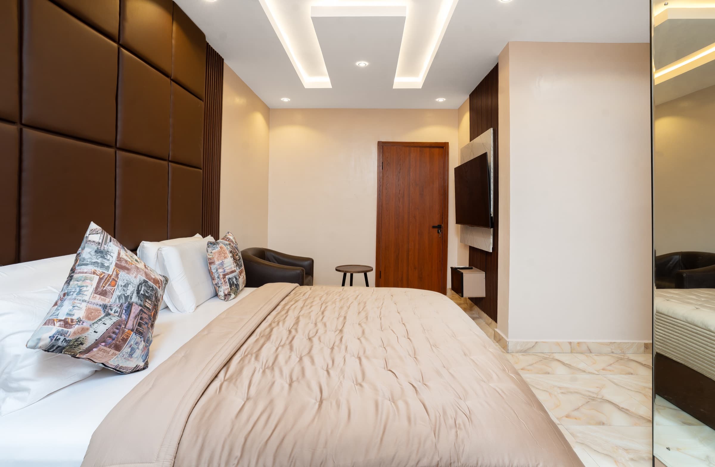 Second bedroom alternate angle